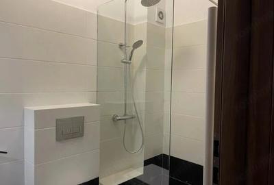 Apartament cu 3 camere decomandat în Berceni