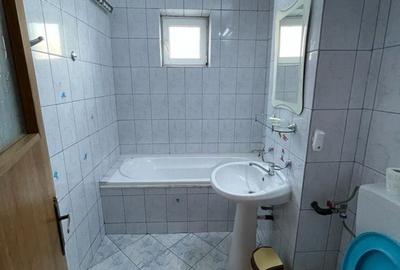 Apartament cu 3 camere decomandat în Buzaului - 7