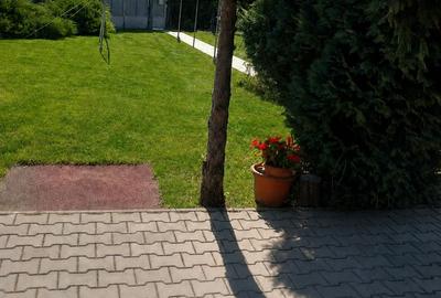 Casă cu 4 camere cu Teren 1100 Mp în Central