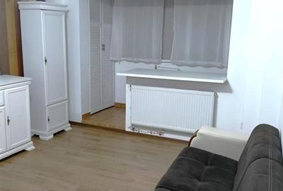 Apartament cu 2 camere decomandat, mobilat în Apollo