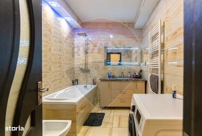 Apartament cu 3 camere decomandat în IAR - 2