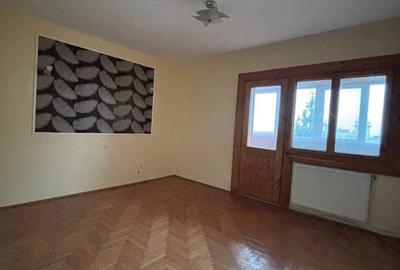 Apartament cu 4 camere în Central