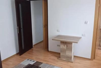 Apartament cu 3 camere semidecomandat în Tomis Nord - 10