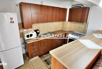 Apartament cu 2 camere decomandat în Libertății