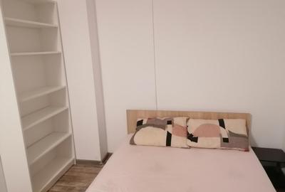 Garsonieră decomandată în Gara de Nord