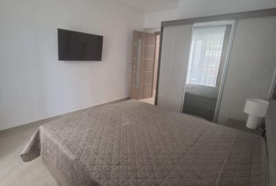 Apartament cu 2 camere decomandat în Runcu