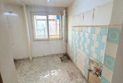 Apartament cu 3 camere semidecomandat în Giulești - 4