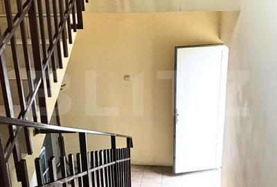 Casă cu 7 camere cu Teren 1023 Mp în Central - 14