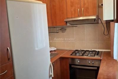 Apartament cu 3 camere semidecomandat în Micro II - 9
