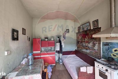 Casă cu 3 camere cu Teren 140 Mp în Central - 5