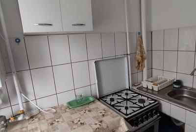 Apartament cu 2 camere semidecomandat în Obor - 1