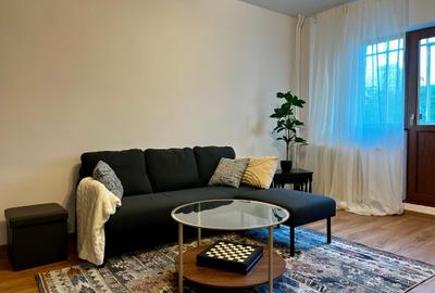 Apartament cu 3 camere decomandat în Tineretului - 1