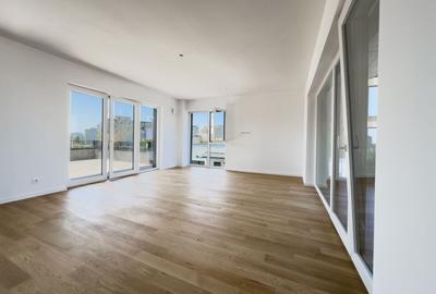 Apartament cu 4 camere decomandat în Doamna Ghica