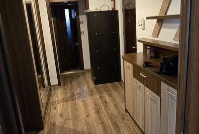 Apartament cu 3 camere decomandat în Mioriței - 9