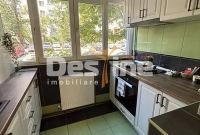Apartament cu 4 camere decomandat în Central