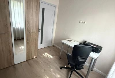 Apartament cu 3 camere semidecomandat în Micro 14 - 3
