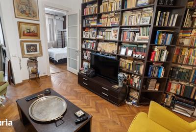 Apartament cu 3 camere în Centrul Civic