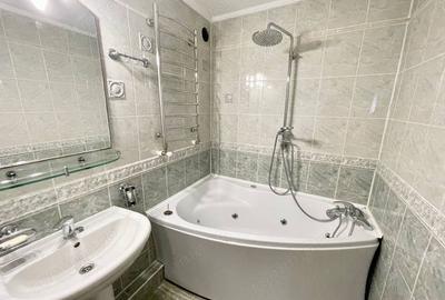 Apartament cu 3 camere decomandat în Planete - 5