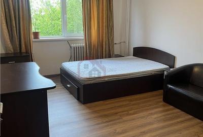 Garsonieră decomandată în Moșilor