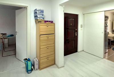 Apartament cu 4 camere decomandat în Sud
