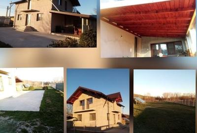 Casă cu 4 camere în Central - 1