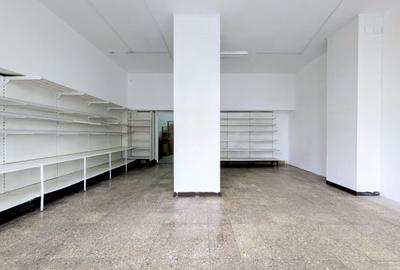Spațiu comercial, de 90 mp, în Semicentral - 4