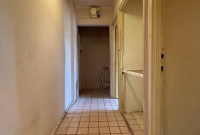 Apartament cu 3 camere semidecomandat în P-ța Doina - 3