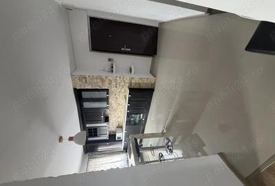 Apartament cu 3 camere decomandat în Central - 2
