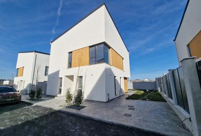 Casă individuală cu 6 camere cu Canalizare în Exterior Vest - 2