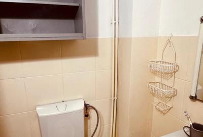 Apartament cu 3 camere decomandat în Siderurgiștilor