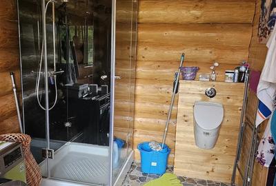 Casă cu 3 camere cu Teren 3042 Mp în Vale - 1