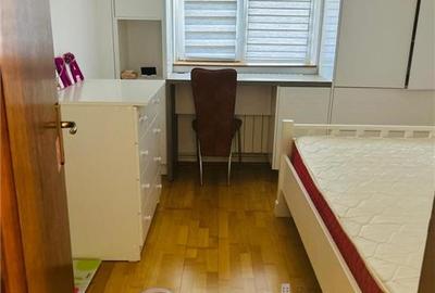 Apartament cu 3 camere decomandat în Tătărași - 12