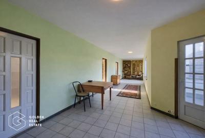 Casă individuală cu 9 camere cu Canalizare în Central - 5