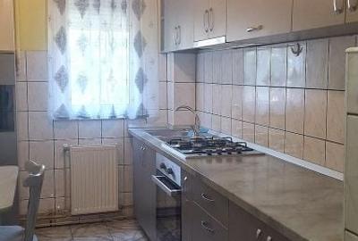 Apartament cu 3 camere semidecomandat în Central - 10