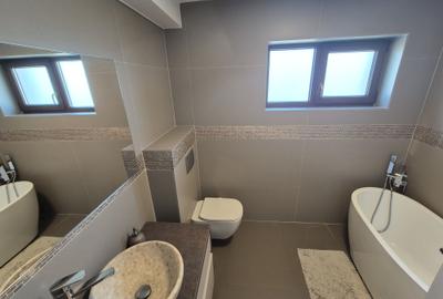 Casă cu 4 camere cu Teren 220 Mp în Central - 7