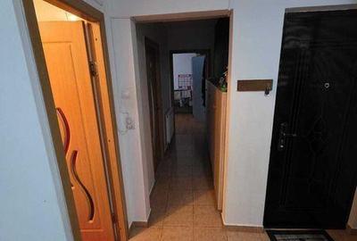 Apartament cu 3 camere decomandat în Central - 3