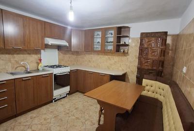 Casă cu 4 camere cu Teren 864 Mp în Central - 4