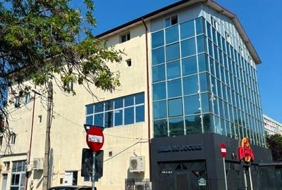 Spațiu comercial, de 260 mp, în Bucureștii Noi - 1