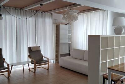 Apartament cu 2 camere semidecomandat, mobilat în Bună Ziua