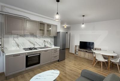 Apartament cu 3 camere semidecomandat, mobilat în Chinteni