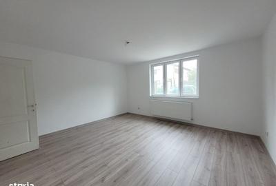 Spațiu comercial, de 100 mp, în Gruia