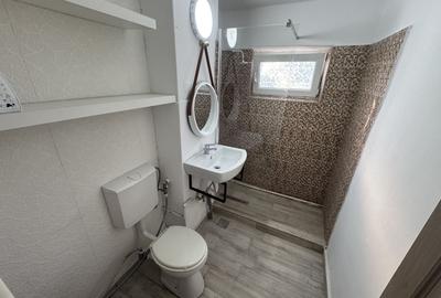 Apartament cu 3 camere decomandat, mobilat în CET - 5
