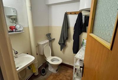 Apartament cu 3 camere decomandat în Micro 18