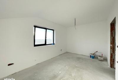 Casă cu 4 camere cu Teren 310 Mp în Central