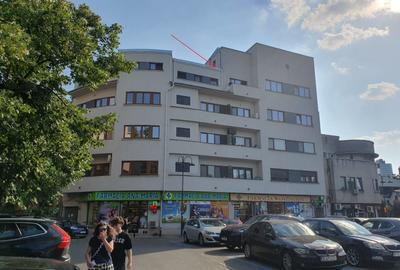 Garsonieră decomandată în P-ța Victoriei