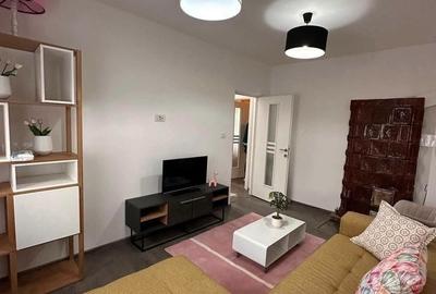 Casă cu 2 camere cu Teren 280 Mp în Central