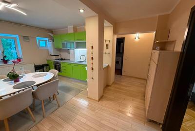 Apartament cu 3 camere decomandat în Hipodrom 2 - 4