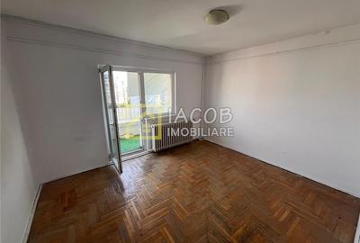 Apartament cu 3 camere decomandat în Narcisa - 14