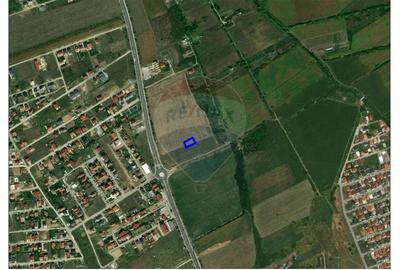 Teren Construcții intravilan de 745 mp, în Sânmartin - 2