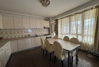 Apartament cu 3 camere semidecomandat, mobilat în Sud - 8